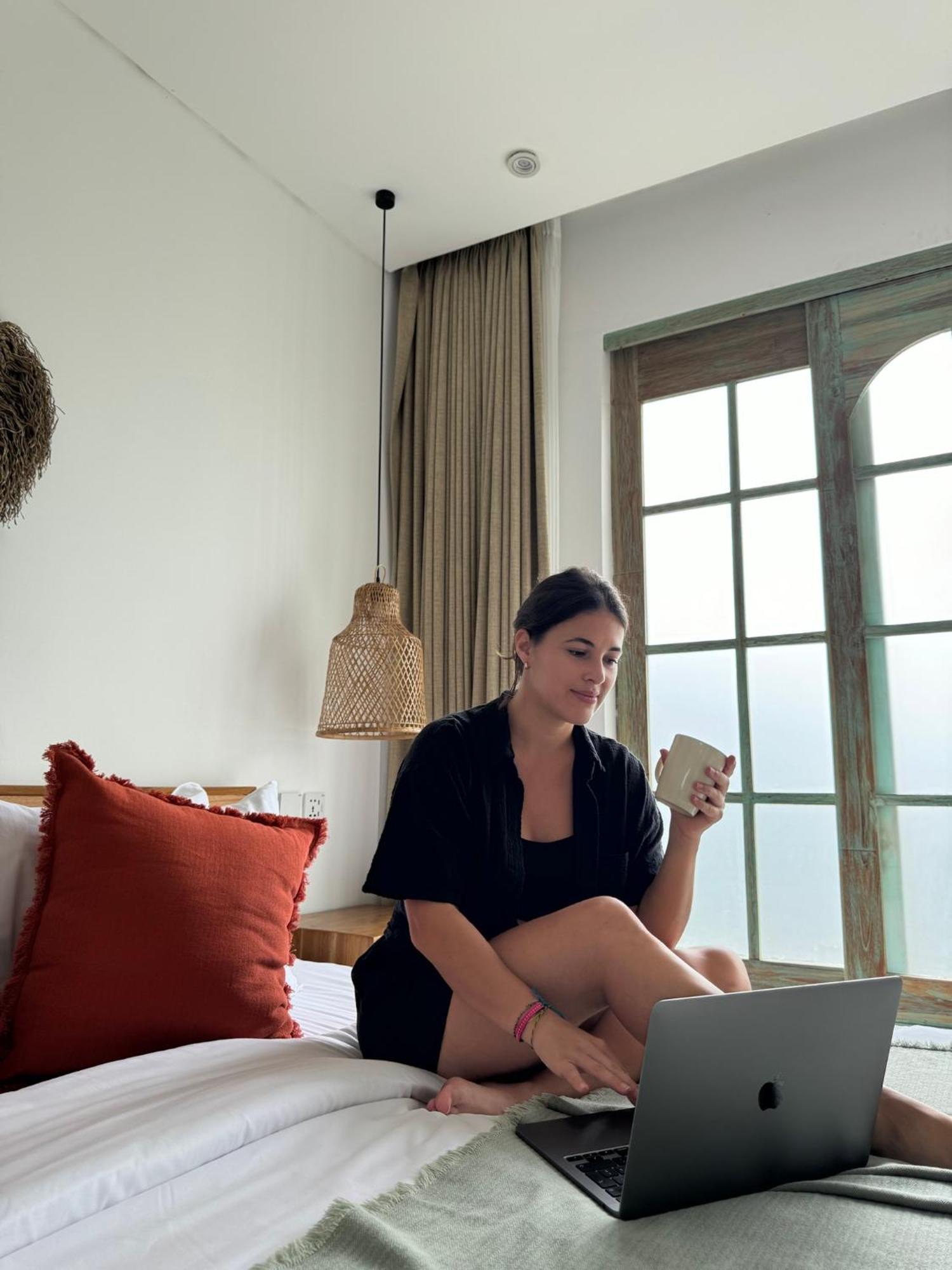 White Penny Hostel سمينياك المظهر الخارجي الصورة