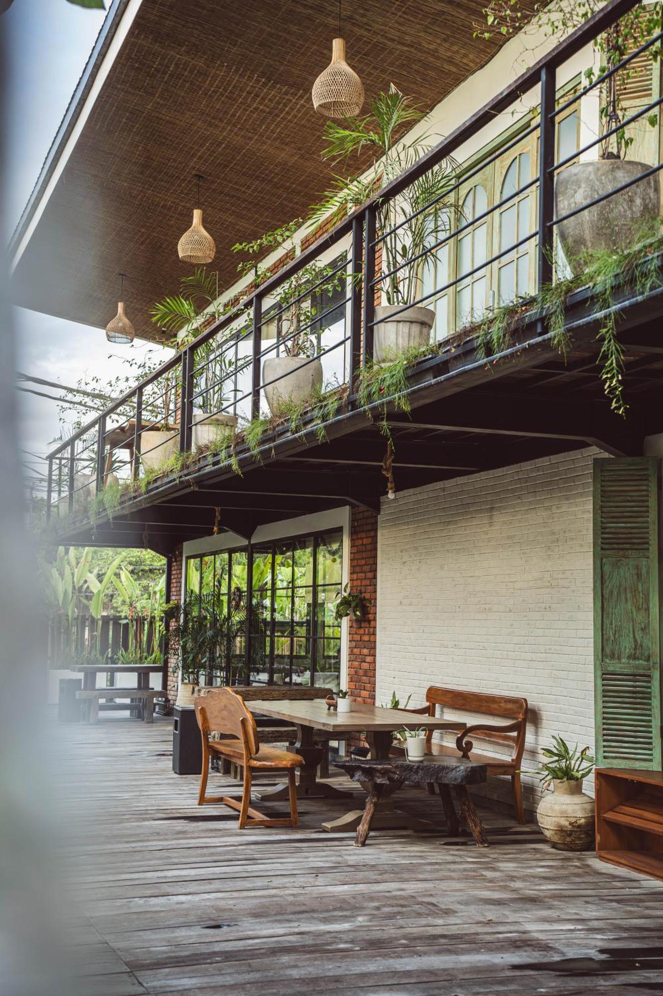 White Penny Hostel سمينياك المظهر الخارجي الصورة